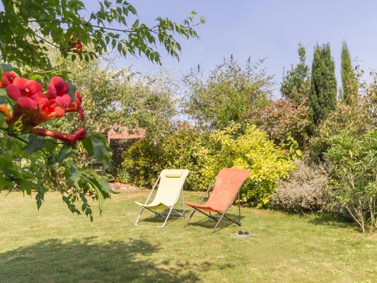 Charmante Maison Renovee A 300M De La Loire Avec Jardin, Terrasse, Wifi Et Equipements Bebe - Fr-1-306-815 Saint-Julien-de-Concelles Exterior foto